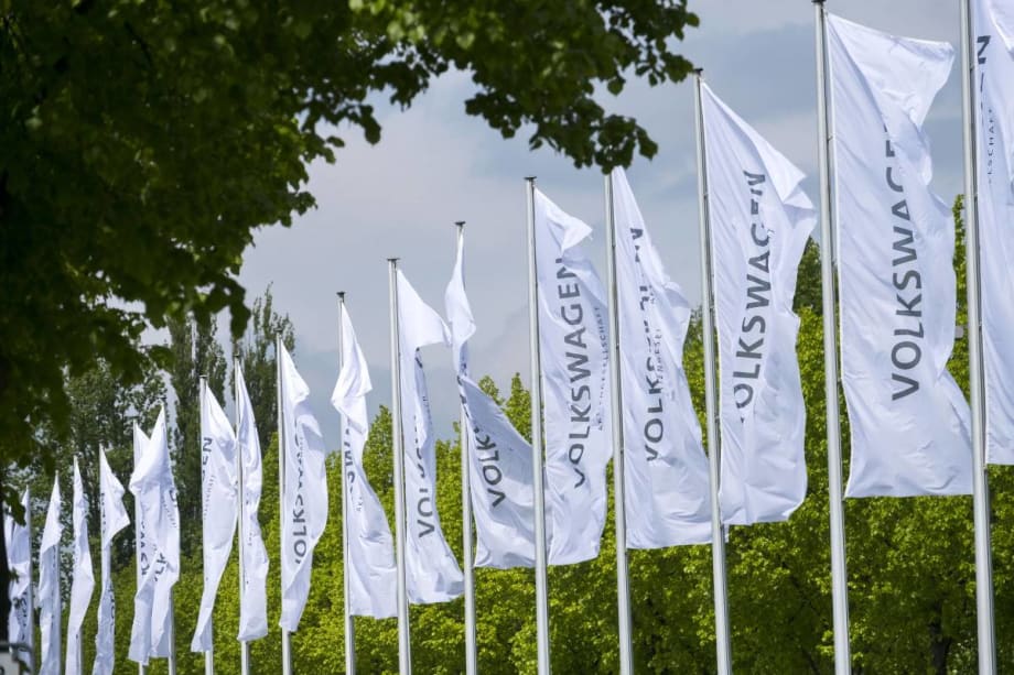 VW Makes Offer to Acquire Europcar