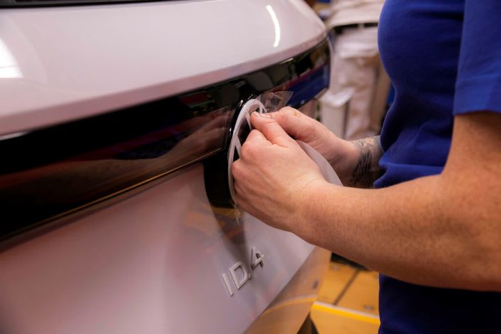 VW EV Gets High Safety Marks