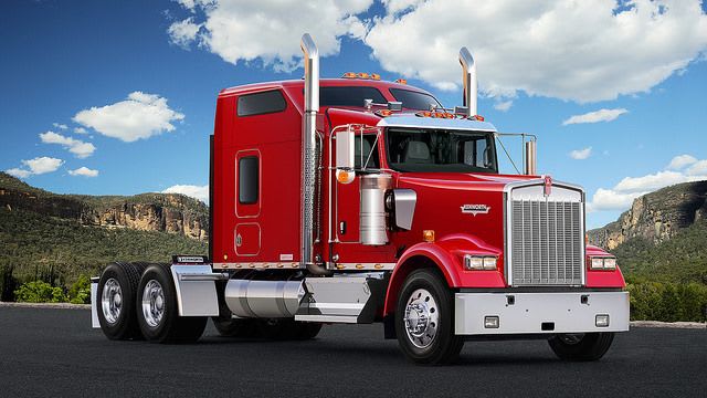 Kenworth Offers Rebate to OOIDA Members on Sleepers