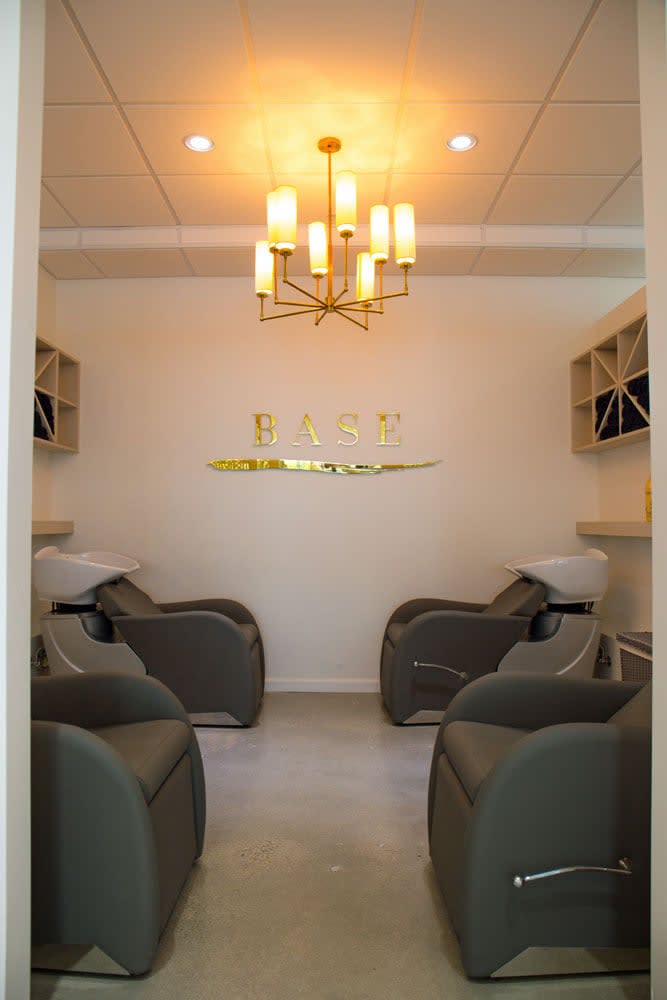 New Salon Concept: Base Color Bar Offers À La Carte Color