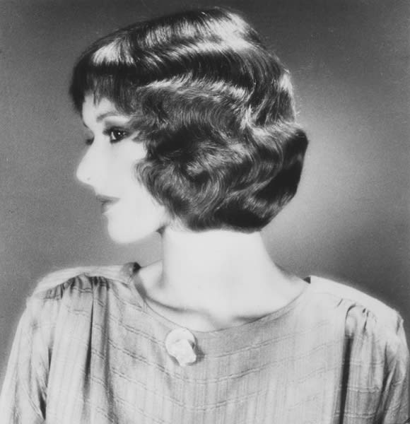 Helen Oppenheim Launches Site