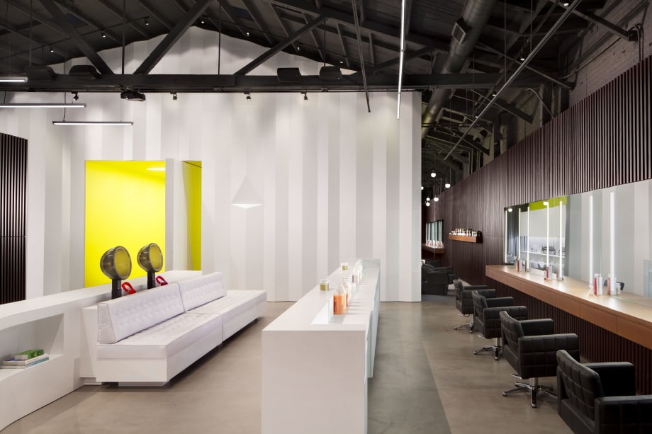 Salon Tour: The Well