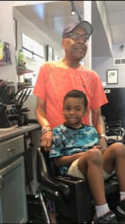 Star Senior Stylist: Wesley Poole