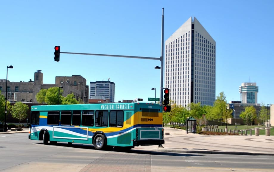 APTA, Transit Industry Unveils Nationwide ‘Health and Safety Commitments’ Program