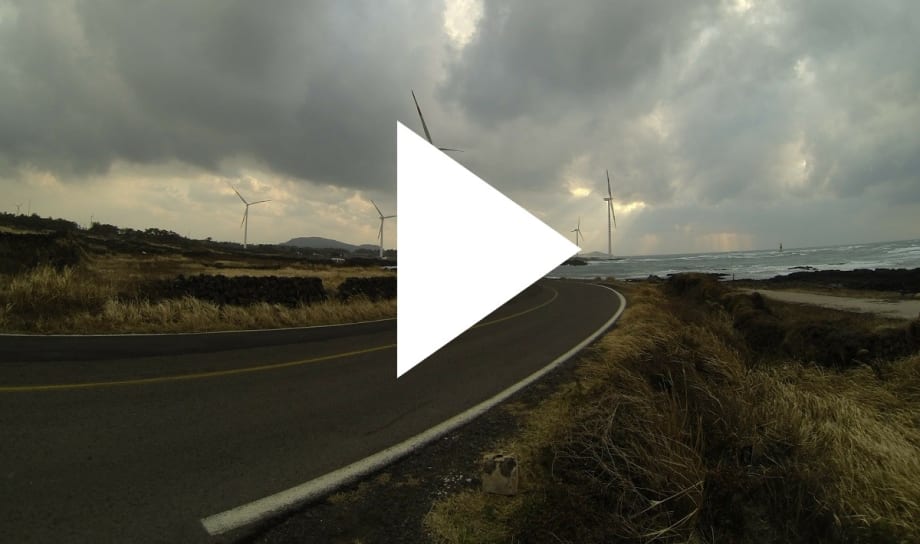 Video Tip: Advice for Windy Weather Driving 