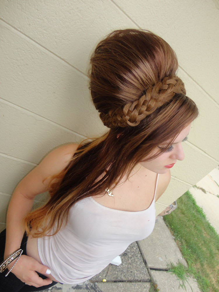 Amy Winehouse-Inspired Beehive: The How To