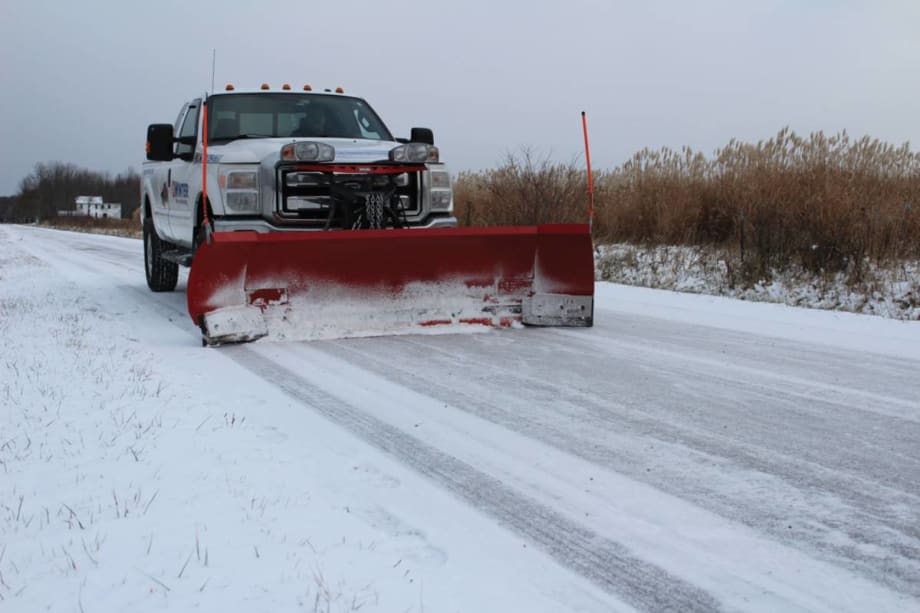 Winter Equipment's Pegasus Expandable Plow Cutting Edge System