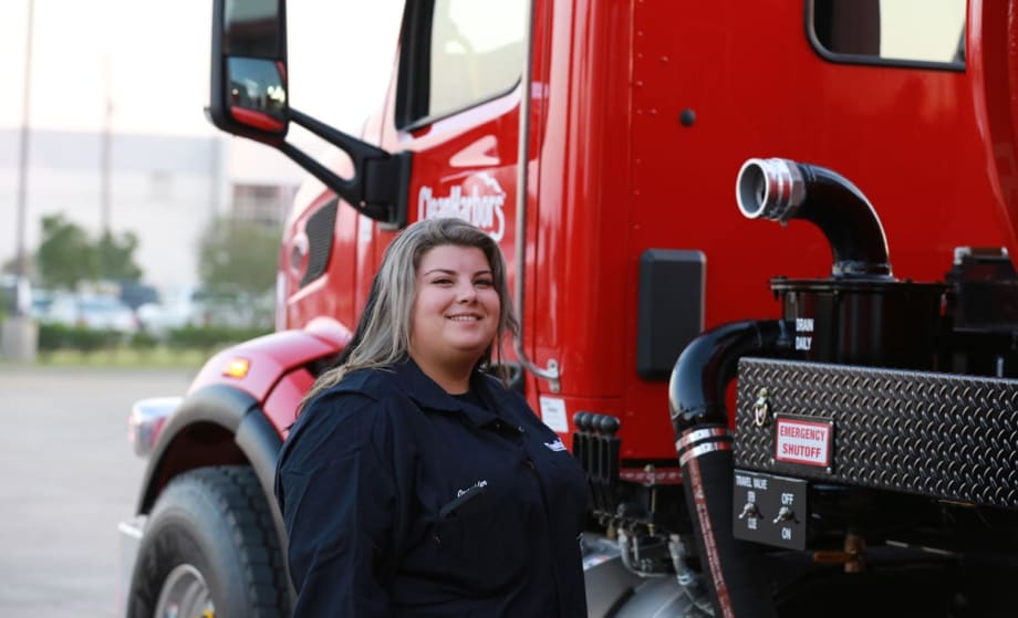 6 Practices to Recruit Younger Truck Drivers