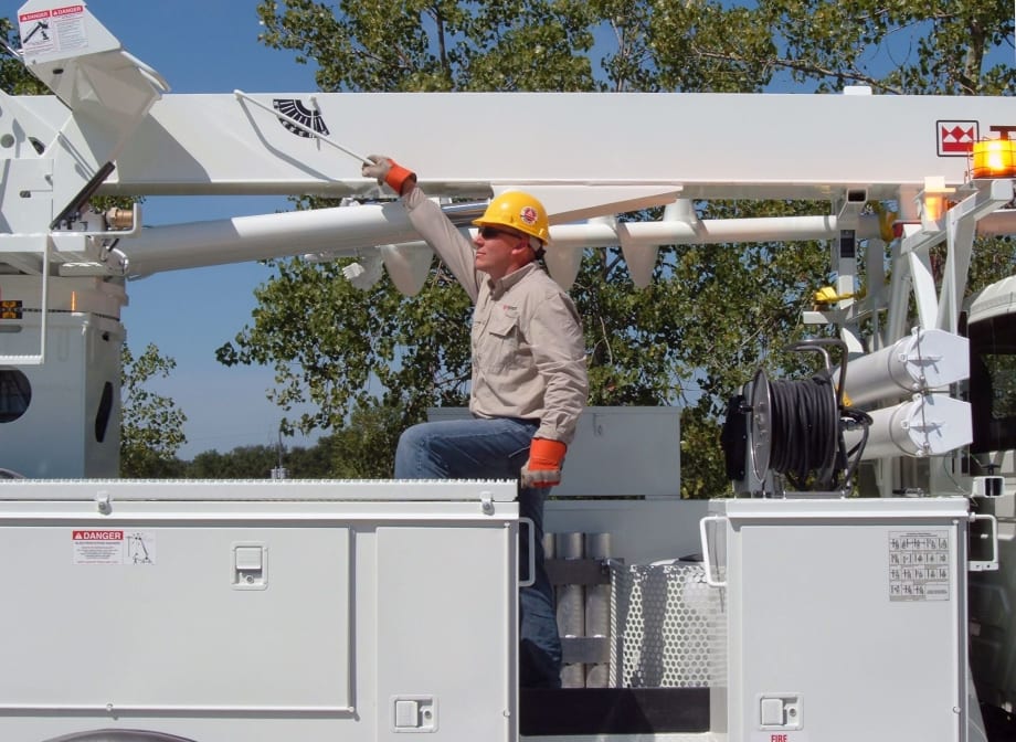 What to Look For When Spec’ing a Bucket Truck