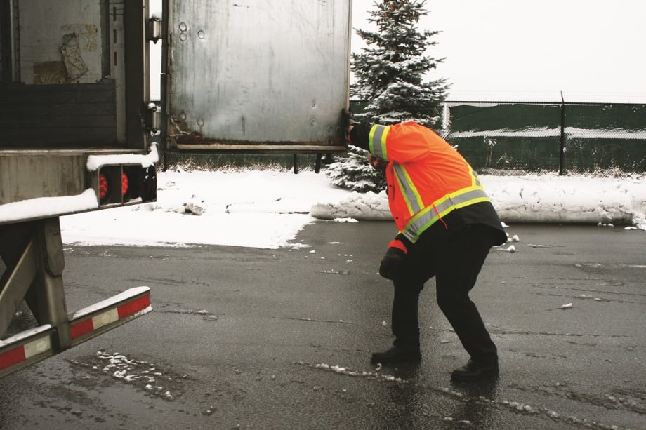 6 Tips to End Trucking Workplace Injuries