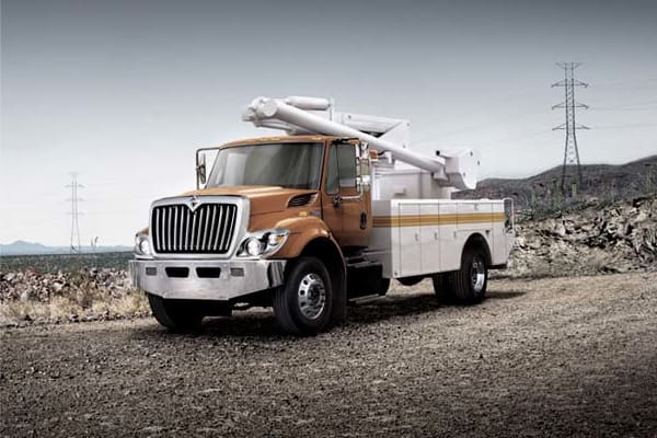 Navistar Recalls International WorkStar for Headlights