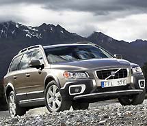 Volvo Introduces All-New XC70, Pricing on C30