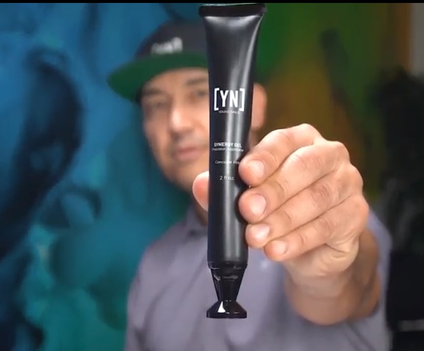 Young Nails Announces Synergy Gel Precision Applicator
