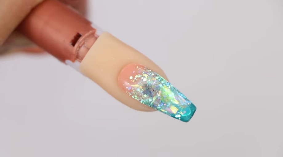 Young Nails VLog #44: The Aquamarine Water Nail