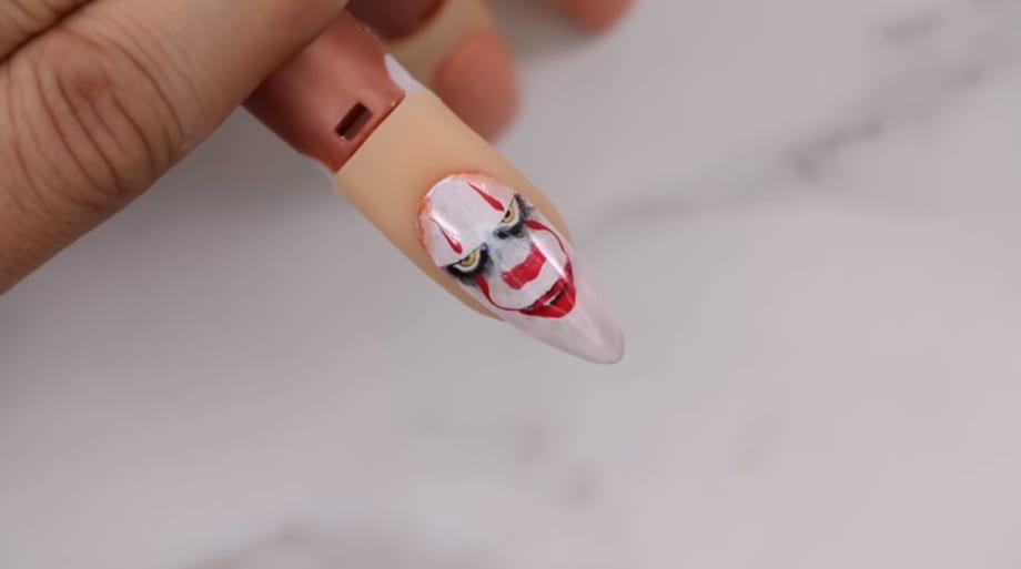 Young Nails Vlog #59: The Terrifying "IT" Nail