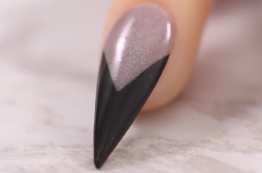 Young Nails Vlog #76: The Holo Taupe Black Chevron Nail