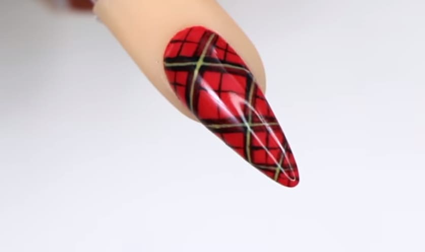 Young Nails Vlog #84: The Scottish Plaid Nail