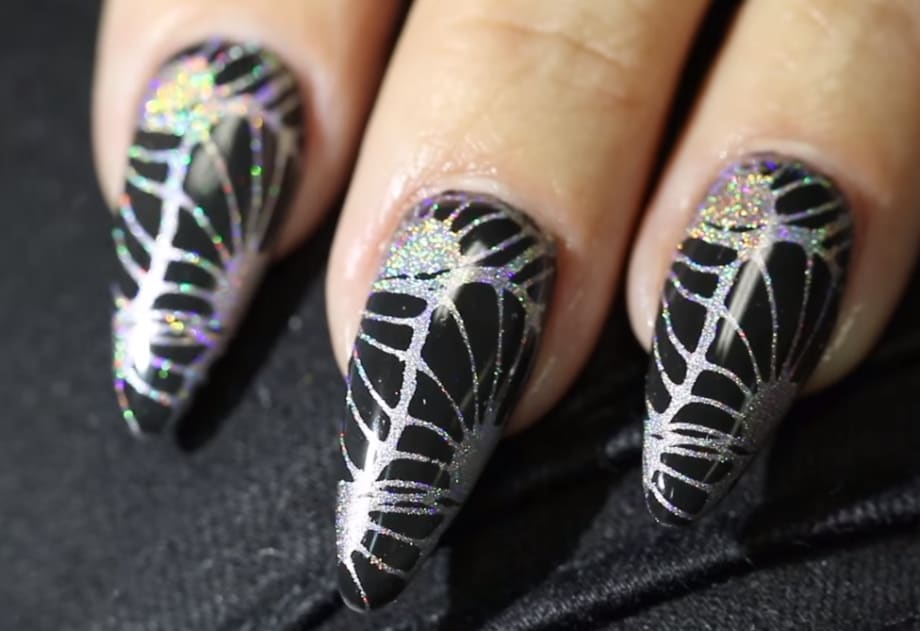 Young Nails Vlog #93: The Holo Stamp Pigment Technique
