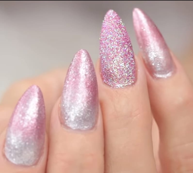 2 Easy Holiday Sugar Nail Designs From Young Nails