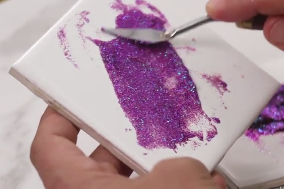 Young Nails Nail School: How to Mix Glitter With Gel