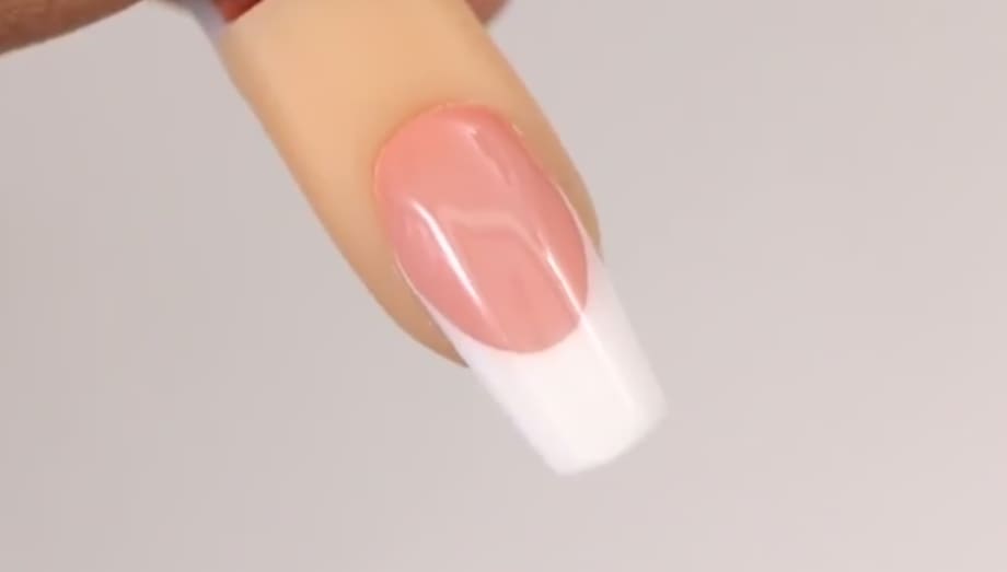 Young Nails Nail School: How to Achieve Perfect Acrylic Smile Lines