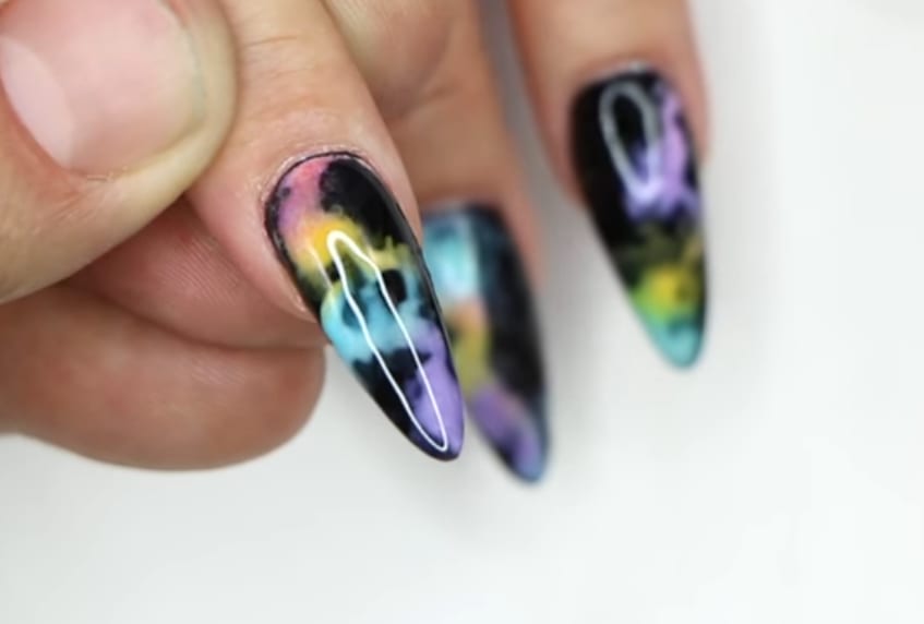 Young Nails Nail School: Creating the Color Smoke Effect