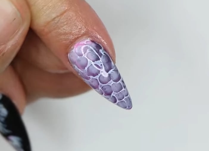 Young Nails Nail School: How to Create the Tortoise Effect