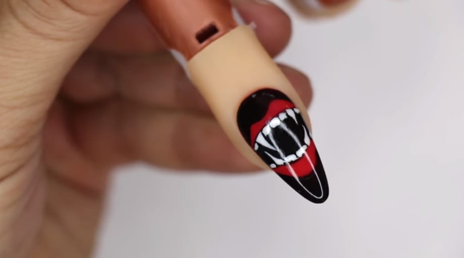 Young Nails Vlog #62: The Sexy Scary Vampire Nail