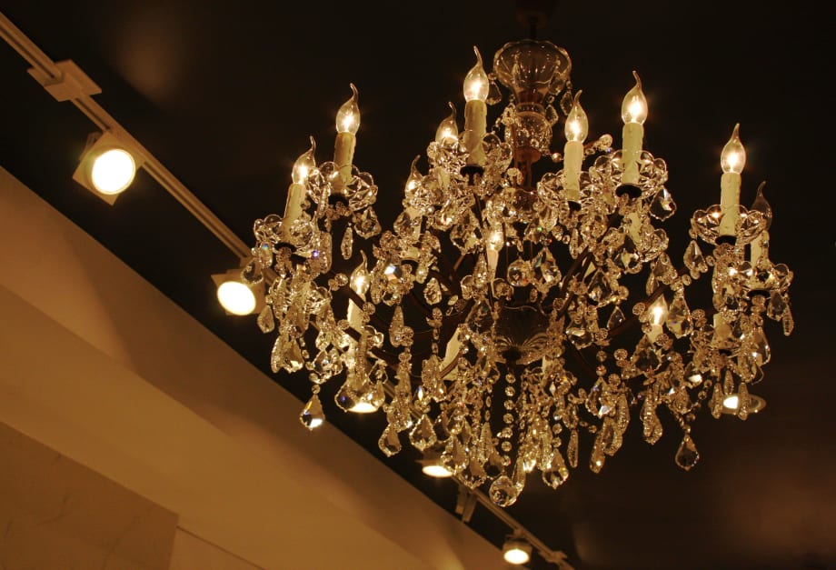 SALON TOUR: French- & Italian-Inspired Zazu Salon in Downtown Chicago