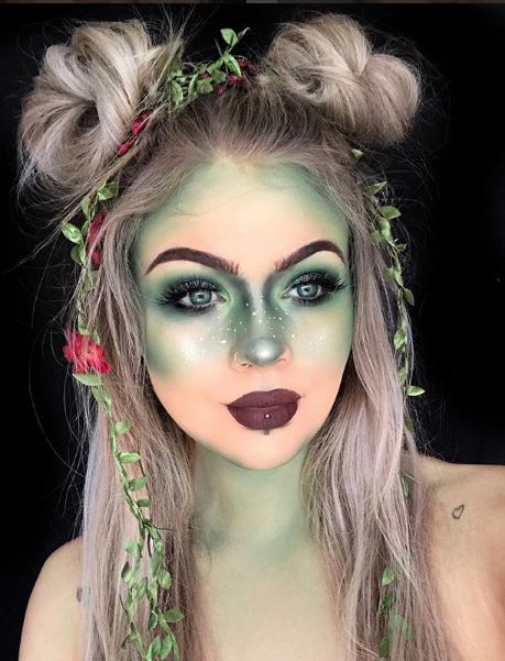 25 Halloween Makeup Looks to Scream Over