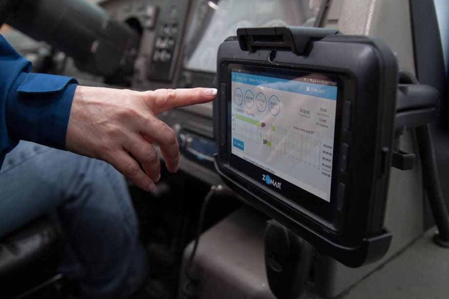 Safety Advocates, Teamsters Challenge Hours of Service Changes