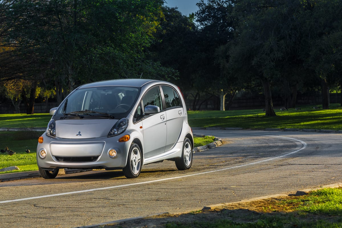 Mitsubishi Announces Pricing for 2016 i-MiEV | Work Truck Online