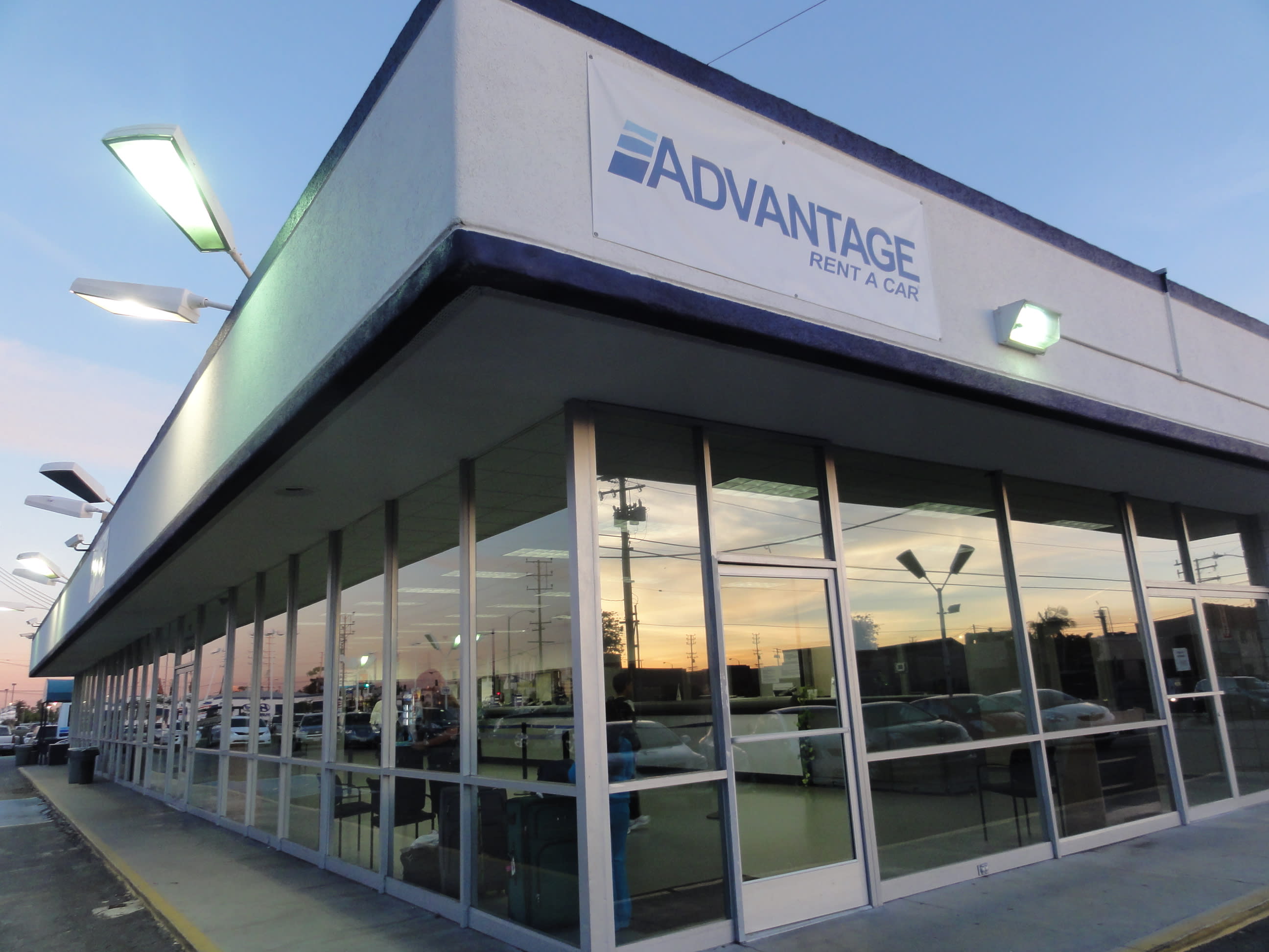 Advantage Partners with Ad Agency to Target Business Travelers | Auto ...