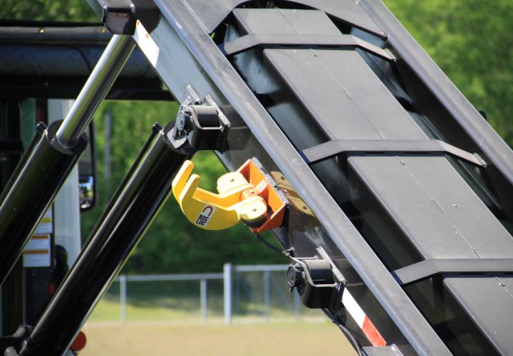 Roll-Off Container Locking System | Government Fleet