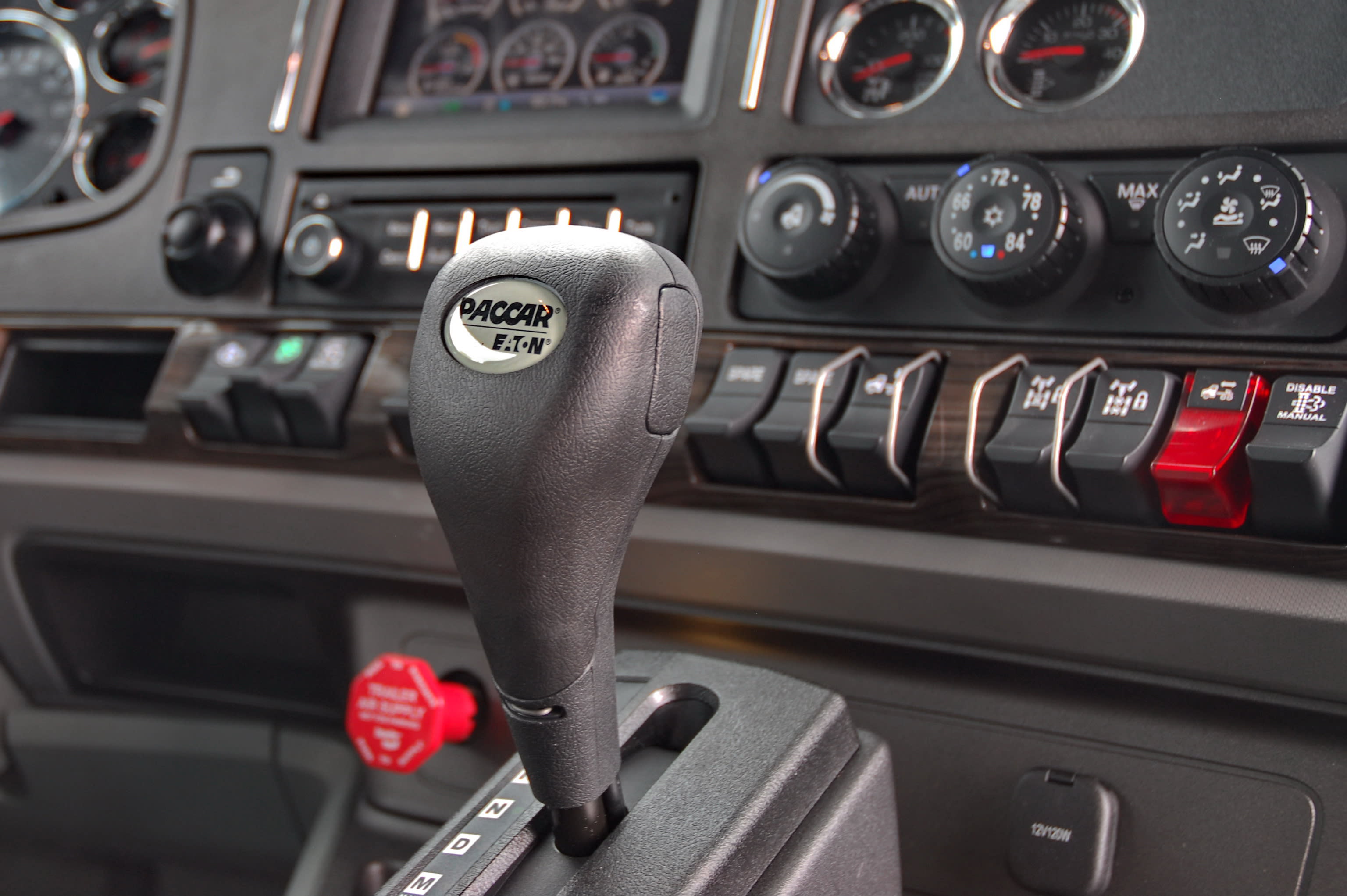 Transmissions: Automating for Fuel Savings | Heavy Duty Trucking
