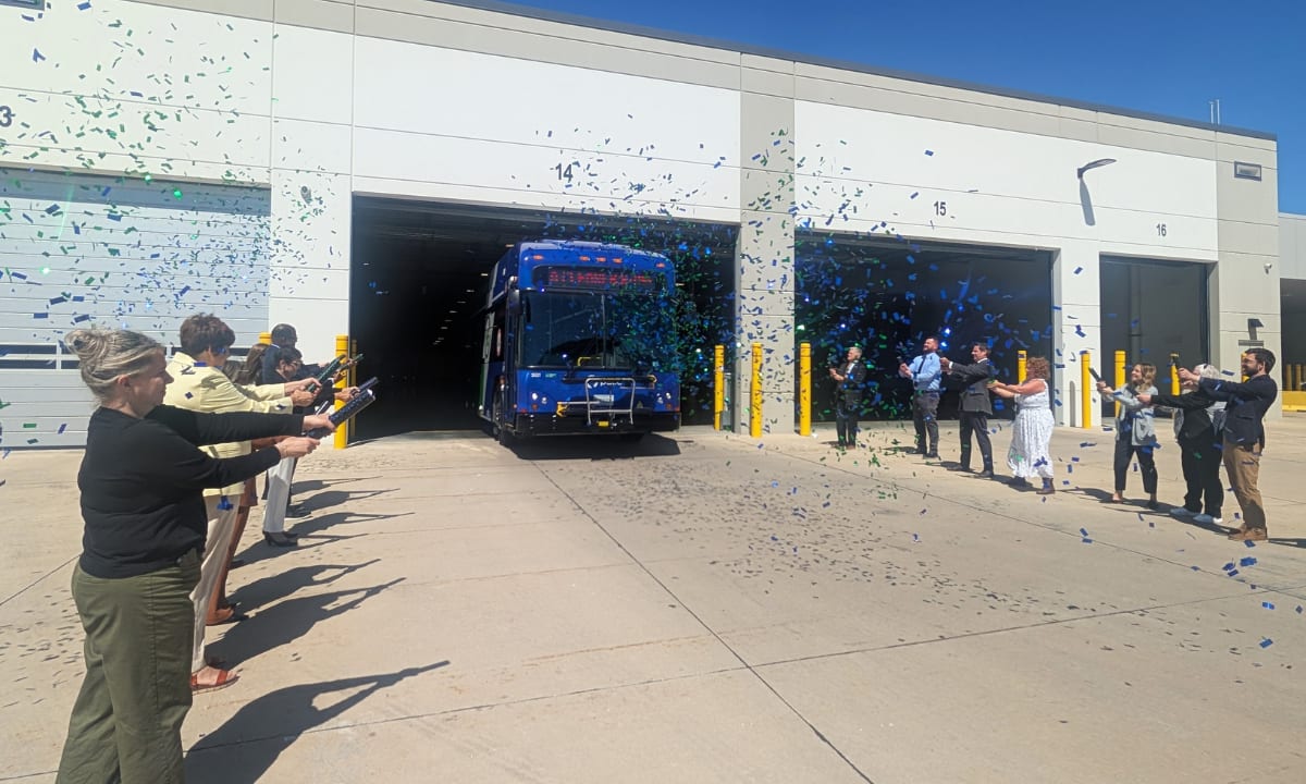 Chicago’s Pace Deploys 24 Hybrid-Electric Buses in Will County