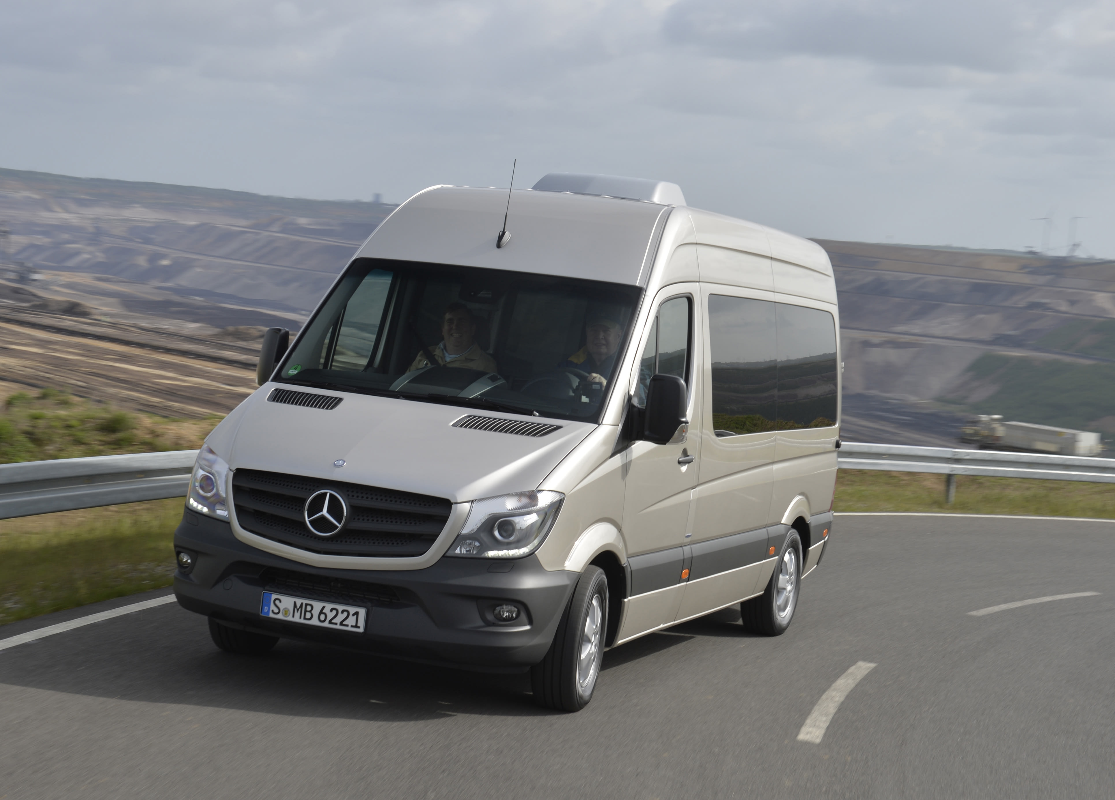 Opentext Sprinter Driving impressions: Electronic Assist Systems Help New Sprinter’s ...