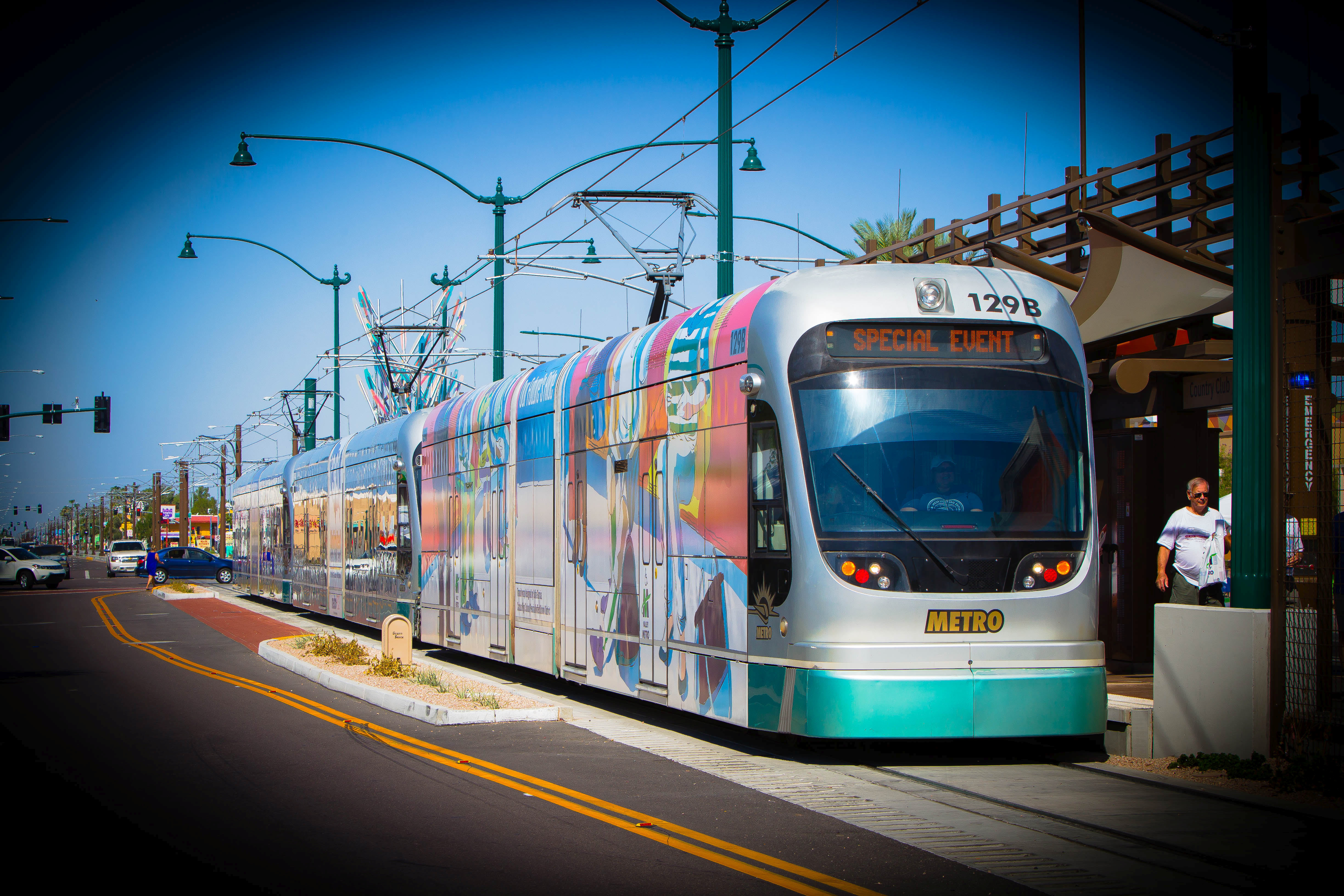 Arizona Rail Extension Opens Early to Connect Urban Growth | Metro