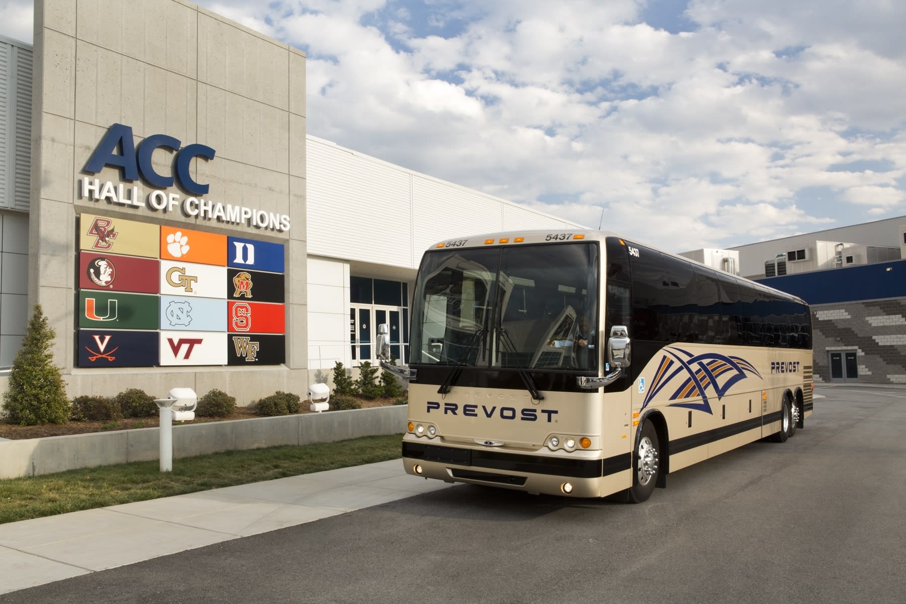 Prevost launches new 'Spotlight' website | Metro