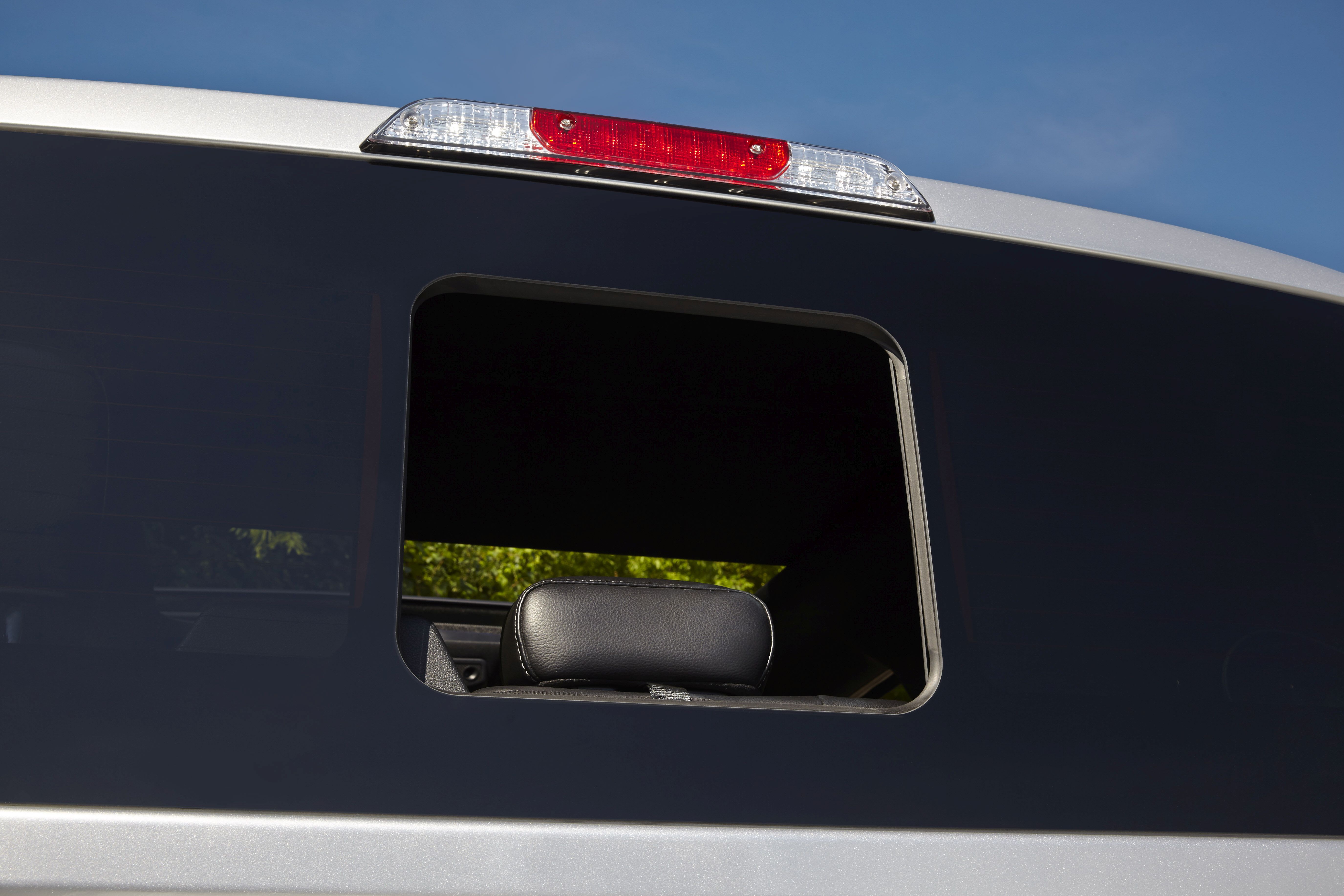 2015 F-150 Gets Seamless Sliding Rear Window | Automotive Fleet
