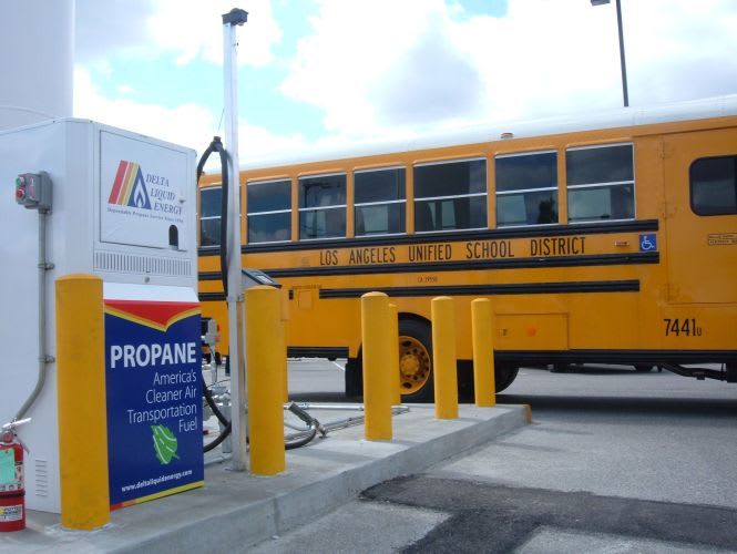 Alternative Fuel Options: Spotlight on Propane and CNG | School Bus Fleet