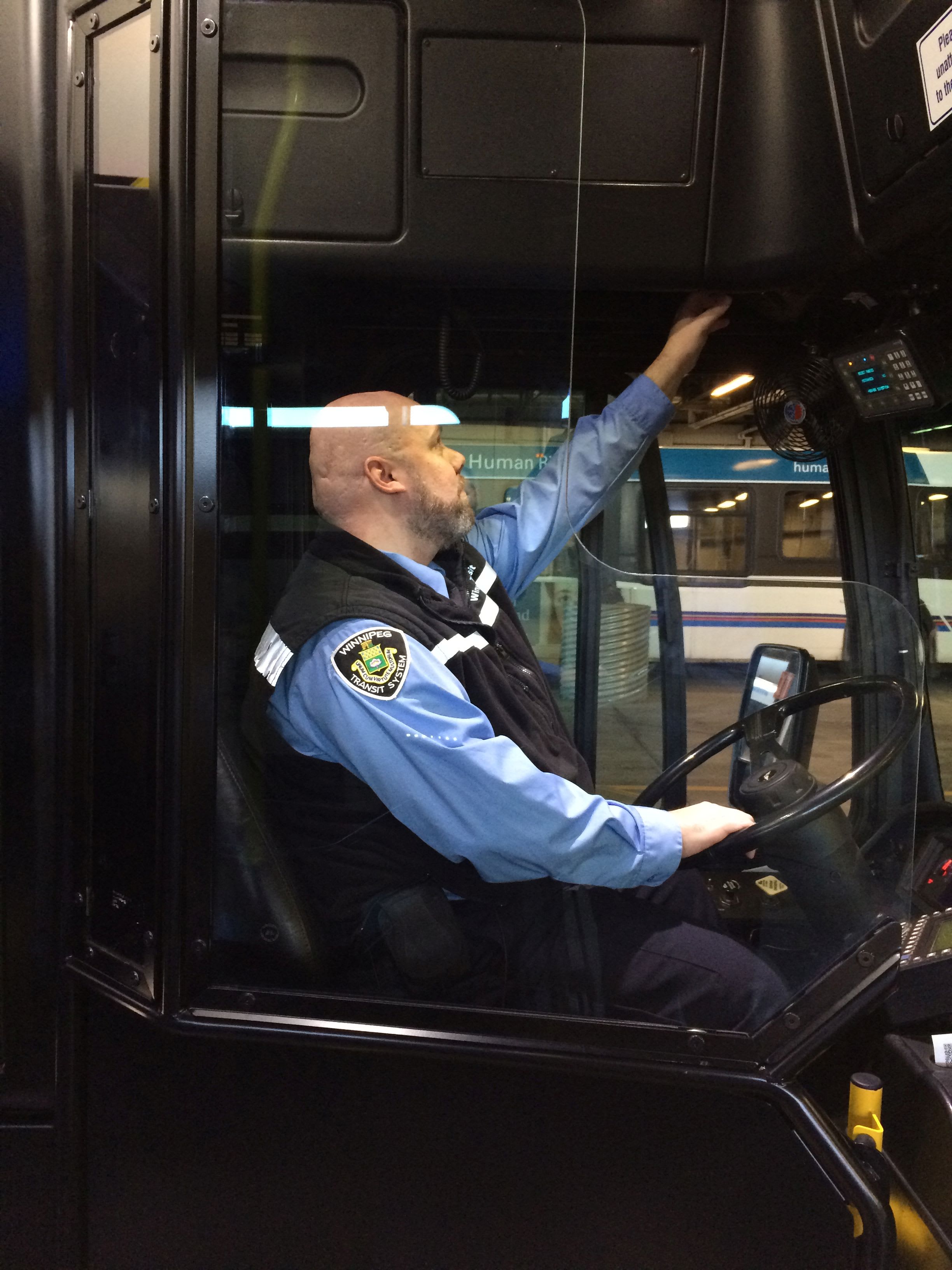 Winnipeg Transit to test bus operator shields | Metro