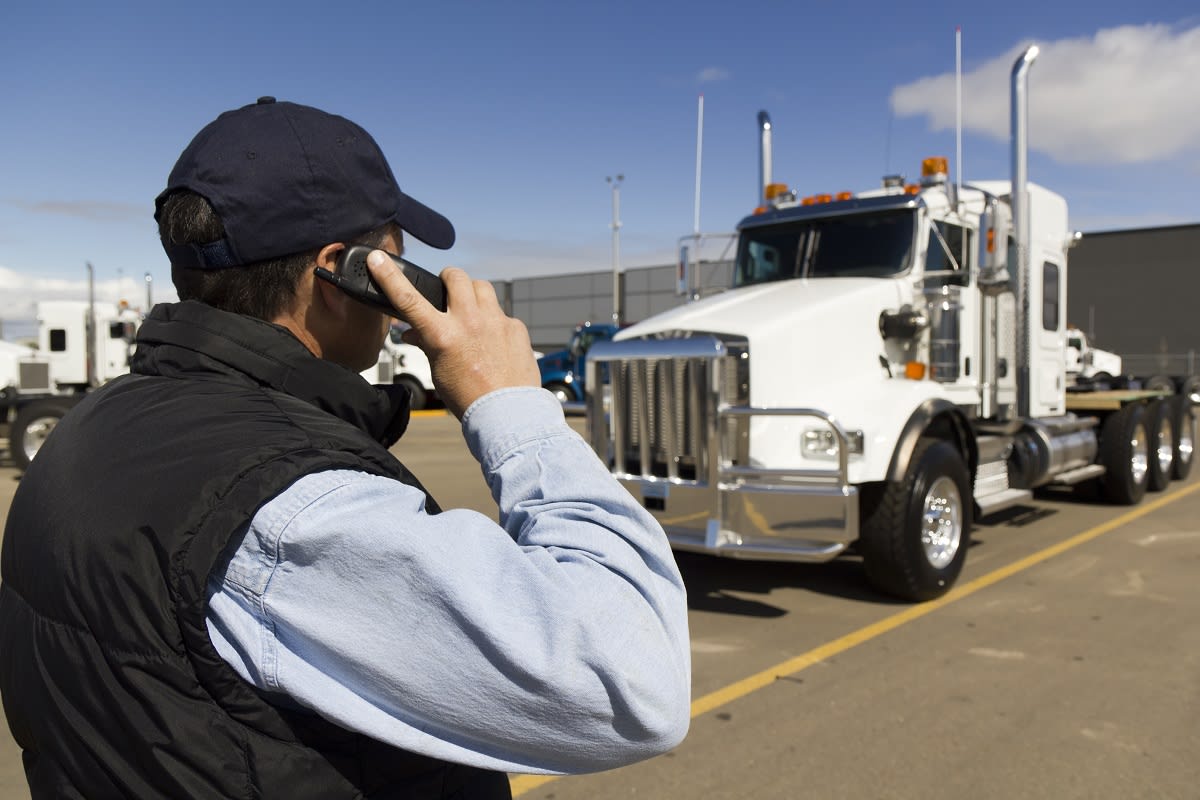 4 Ways Driver Managers Can Help You Keep Good Drivers | Heavy Duty Trucking