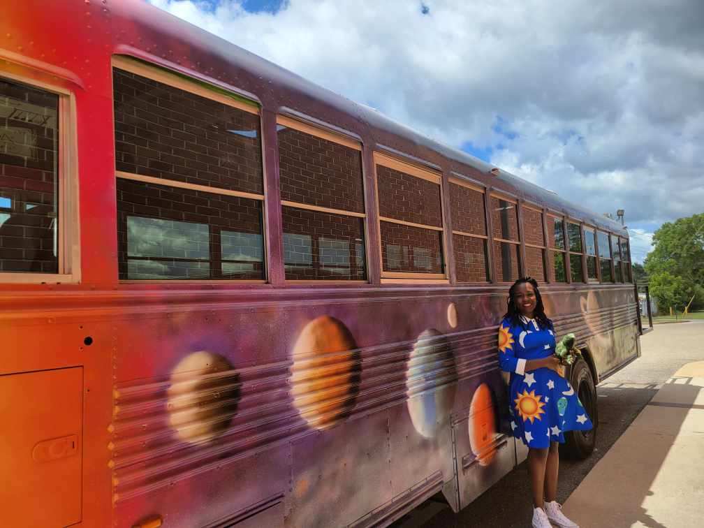 Alabama School District Transforms Buses Into STEM, STREAM Classrooms ...