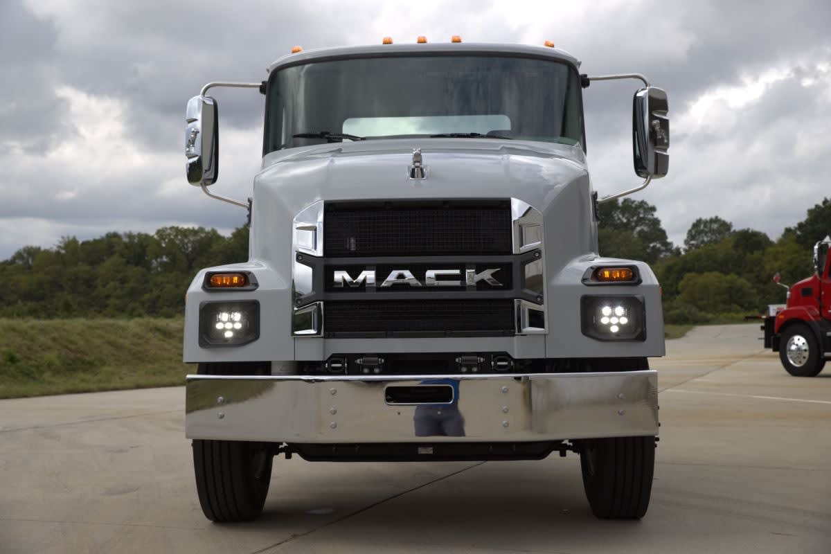 タリア・チェトリット, Showcaller, Mack, 新品未開封 HDT Test Drive: The 2026 Mack MD | Heavy Duty Trucking
