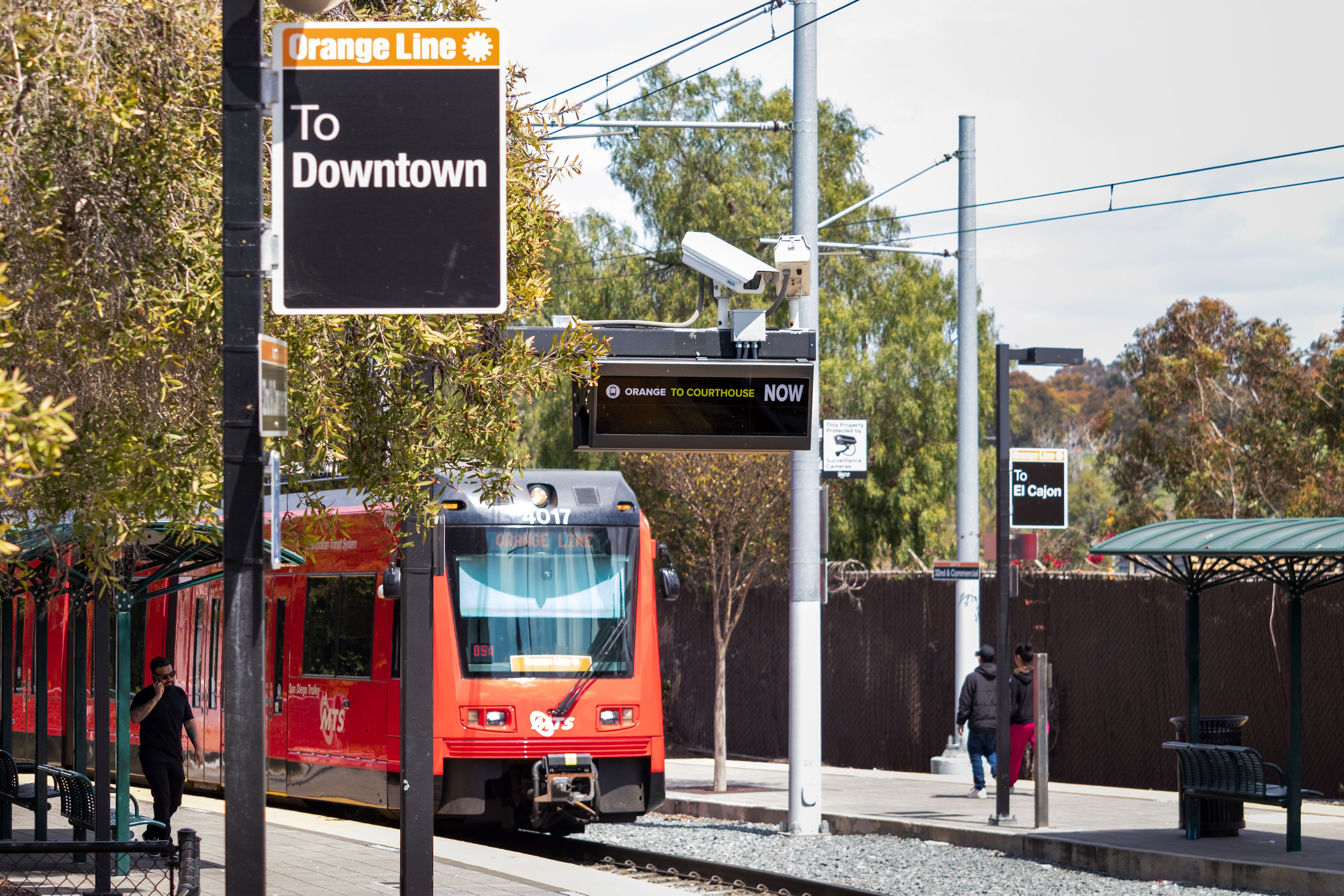 San Diego MTS Modernizes Orange Line with New Station Signs | Metro