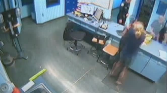Fla. Woman Chokes Officer at Station After Arrest | Police Magazine