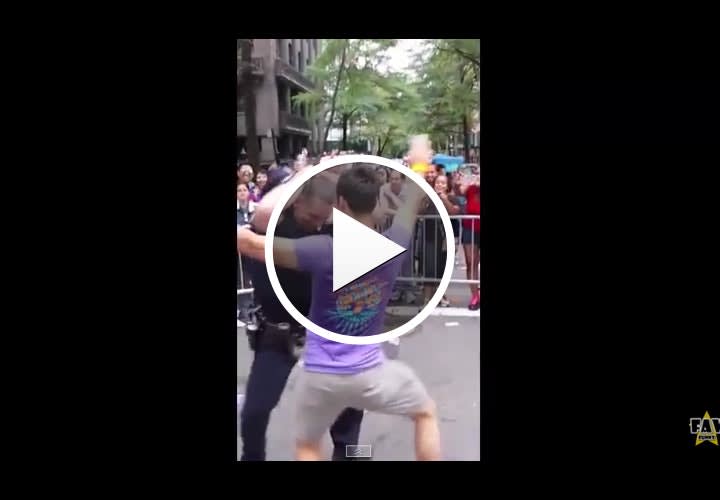 Video: Footage of NYPD Officer Dancing at Gay Pride Parade Goes Viral ...