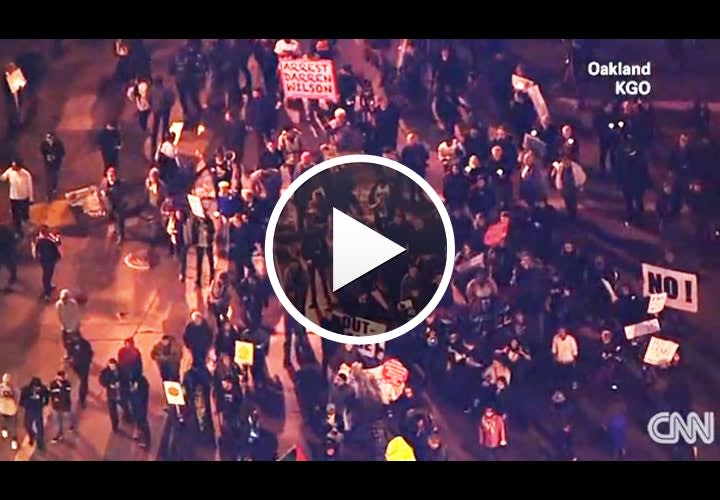 Video: Protesters Holding 130 Ferguson Demonstrations Across USA ...