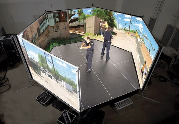 Knpp Simulator Training V-300 Training Simulator | Police Magazine
